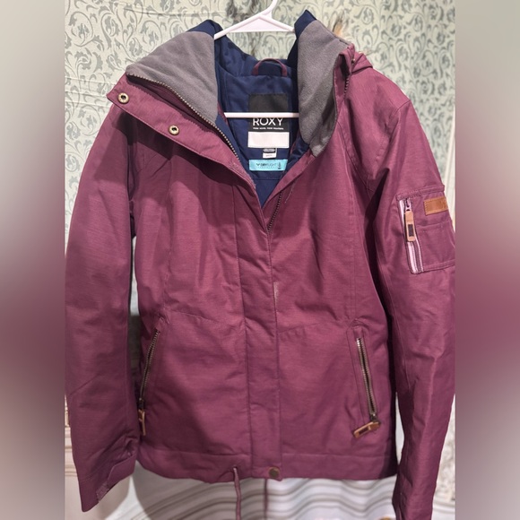 Roxy Women's Burgundy Berry Ski Jacket - Picture 1 of 3